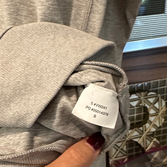 Vuori Halo Crew. S, light Heather gray - Picture 5 of 10